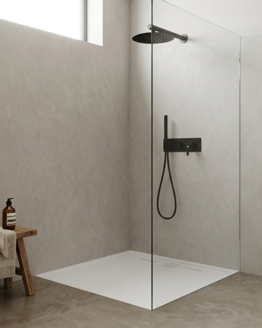 16 Nouveaux Receveurs de douche viennent compléter notre collection ! 🆕  Notre catégorie comprend désormais une gamme complète de produits haut de gamme, disponibles en 4 couleurs : le blanc, le noir, le marbre blanc et le marbre noir 🖤🤍  Chaque couleur se décline en plusieurs dimensions, à la fois rectangulaires et carrées pour un total de 6 nouvelles tailles ↕️  En bonus, ils sont capables de supporter jusqu'à 800 kilogrammes, et offrent une sécurité et une stabilité sans compromis !   Retrouvez les directement sur notre site web 💻  #democratikdesign #essebagno #shower #receveurdedouche #douche #salledebain #bathroomrenovation #bathroomdecor #homedeco #newproduct